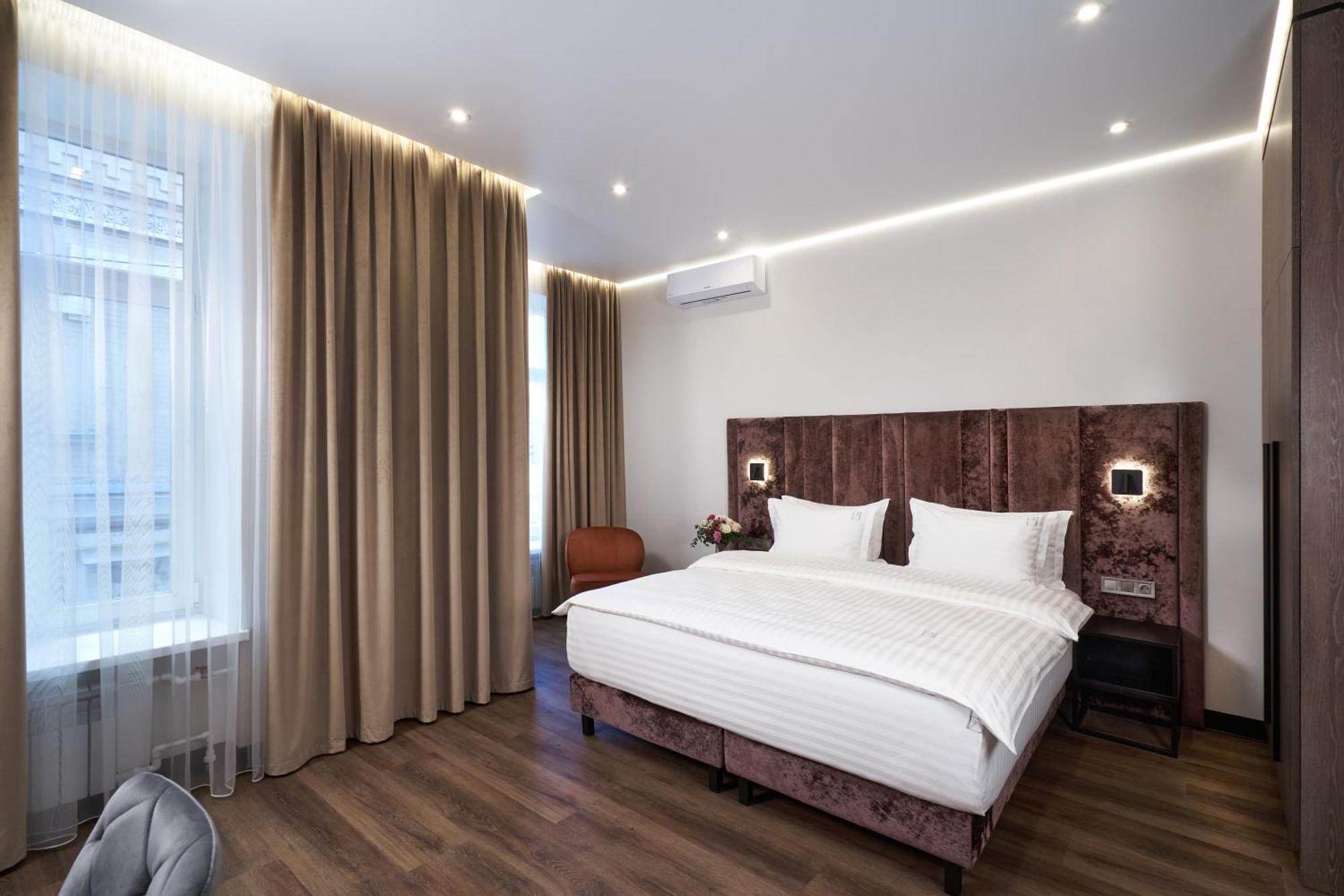 Bonapart Maidan By Uhm Kiew Exterior foto